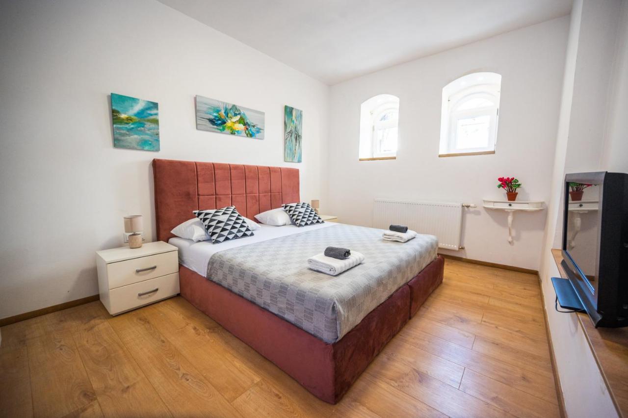 Spacious And Bright 2Bdr Apartment In The Old Town Σαράγεβο Εξωτερικό φωτογραφία